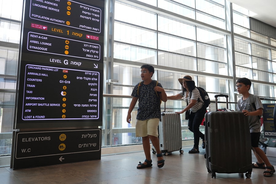 Mỹ cho phép nhân viên ngoại giao không thiết yếu rời Israel