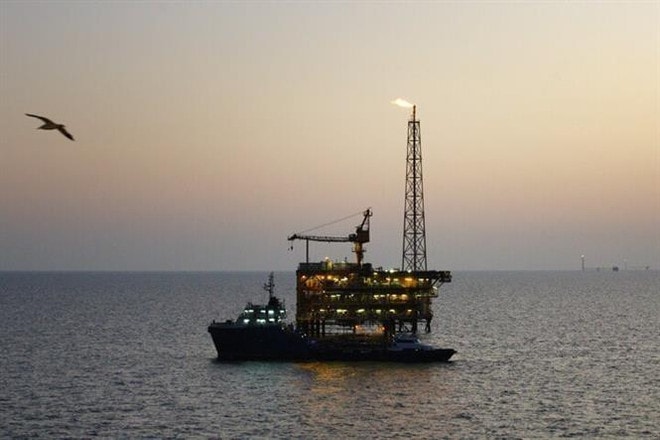 Căng thẳng leo thang với Mỹ, Iran tăng gấp ba tốc độ xuất khẩu dầu thô