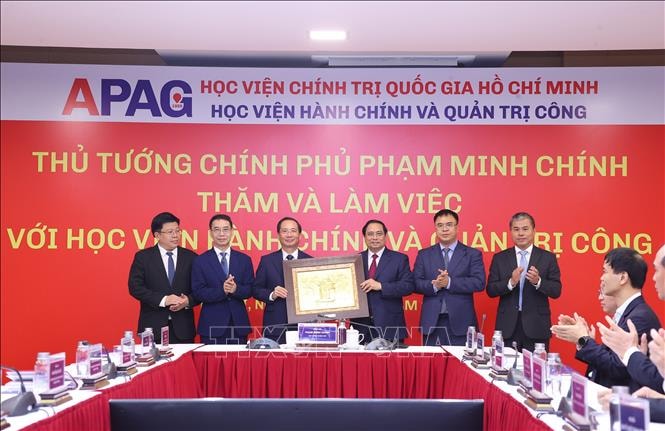 Quản trị hành chính công giữ vị trí bản lề trong toàn bộ tiến trình phát triển