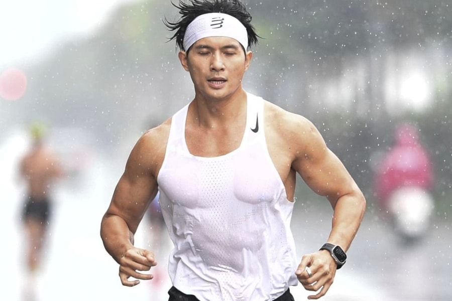 Lâm Bảo Châu giữ vóc dáng nhờ chạy bộ