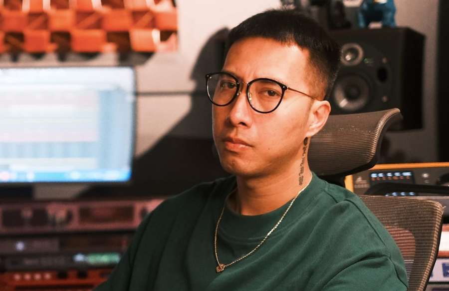 Nam ca sĩ Việt mất giọng 2 năm, bất lực cầu cứu khán giả