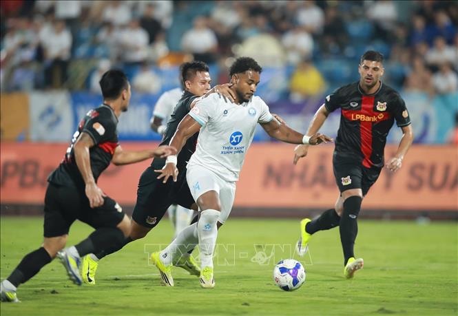 V.League 1-2025/2026: Câu lạc bộ Công an Hà Nội giữ vững ngôi đầu