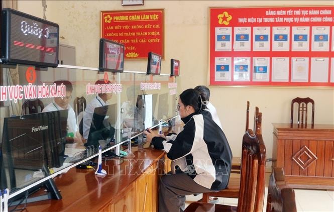 Người hưởng lương chờ thời điểm áp dụng mức lương cơ sở mới