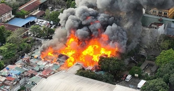 Bắt quả tang vợ ngoại tình, chồng phóng hỏa làm 300 căn nhà bốc cháy