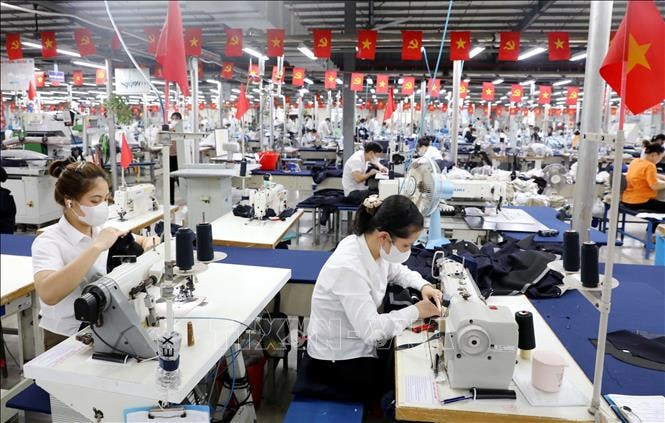 Doanh nghiệp dệt may, da giày giữ được lao động, có đơn hàng sản xuất ngay sau Tết