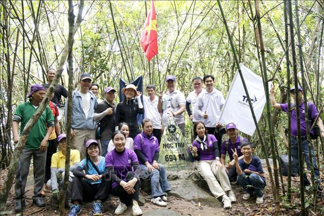 Du lịch khám phá văn hóa, lịch sử và tâm linh hút khách đầu Xuân