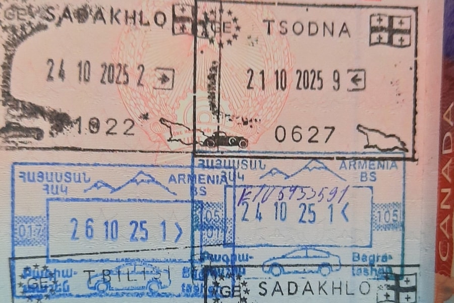 Cách chứng minh lịch sử đi lại khi bỏ dấu mộc hộ chiếu