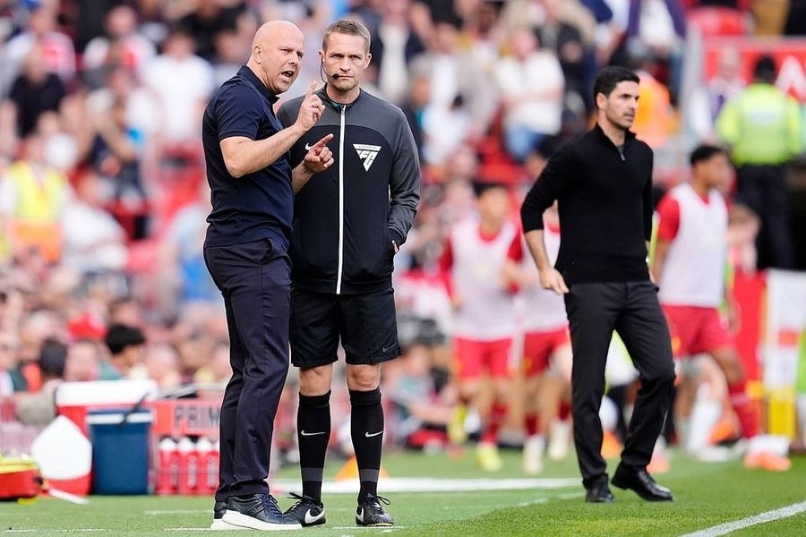 Bóng đá Anh muốn thử nghiệm 'quyền khiếu nại của HLV' với VAR