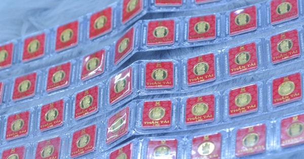 Tối 2-3, giá vàng thế giới bất ngờ rớt mạnh