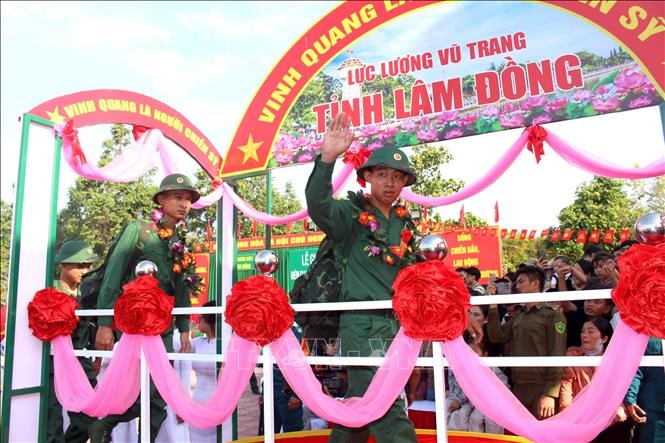 Đóng góp sức trẻ vào sự nghiệp xây dựng nền quốc phòng toàn dân vững mạnh