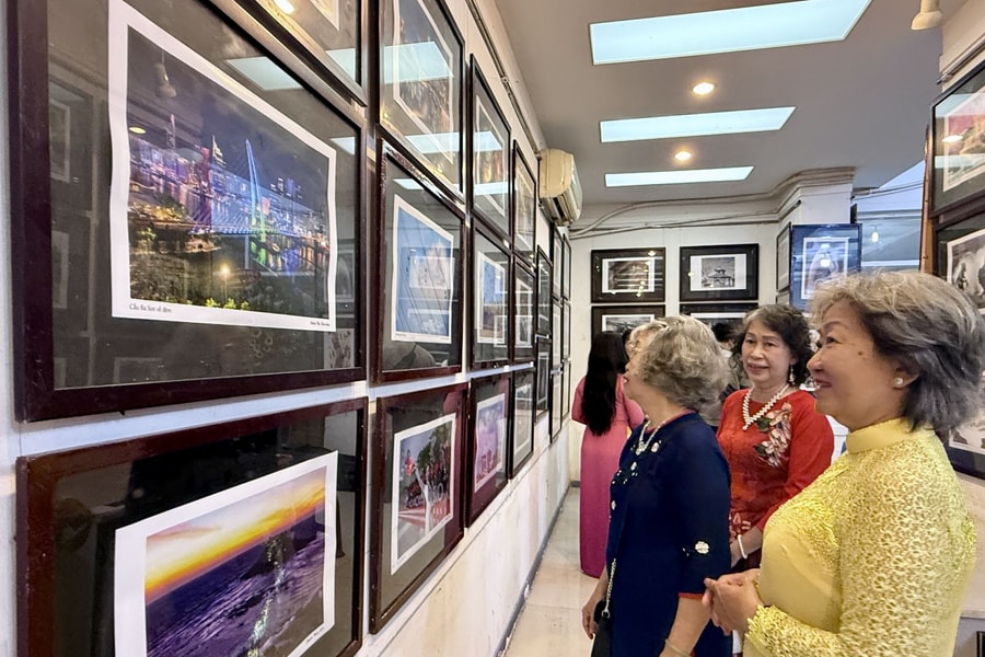 'Quê hương qua ống kính nhiếp ảnh nữ TP Hồ Chí Minh' lần thứ 13