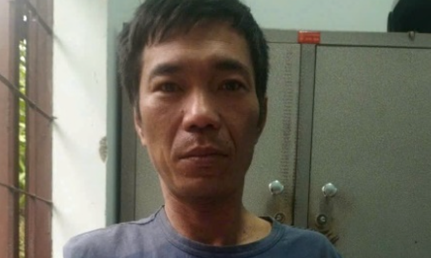 Nhốt con trong phòng rồi châm lửa đốt