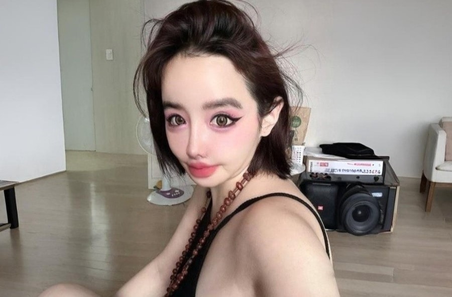 Park Bom lại gây bàn tán