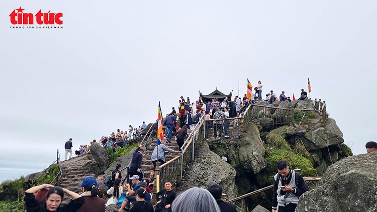 Tôn vinh giá trị di sản qua chương trình nghệ thuật 'Sắc xuân Yên Tử – Ngàn năm tỏa sáng'