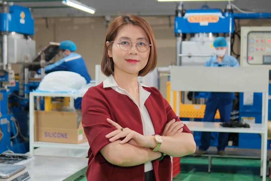 'Bóng hồng' TKV tiên phong làm mới ngành công nghiệp silicone