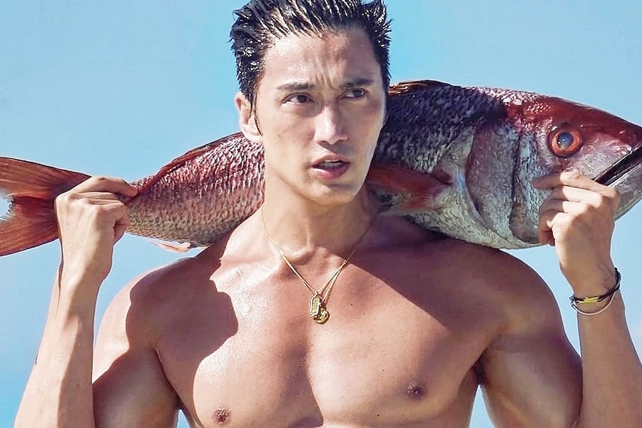 Hình thể như thanh niên của người mẫu 60 tuổi