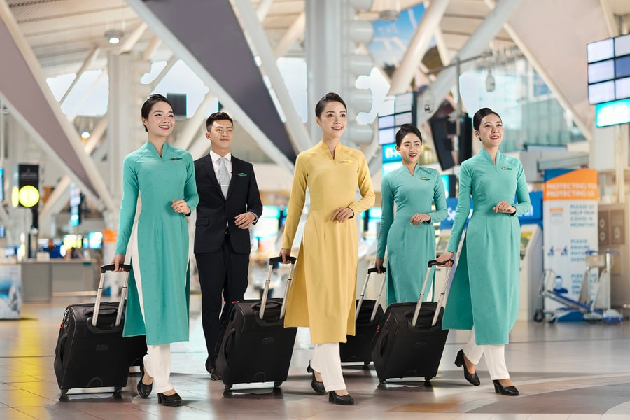 Hàng không Việt tuyển thêm hàng nghìn tiếp viên