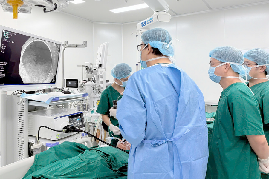 Viêm phổi hít do co thắt tâm vị