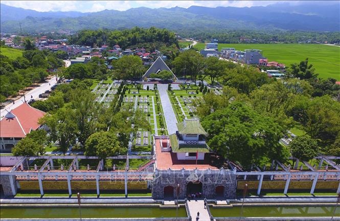 Thủ tướng Phạm Minh Chính tưởng nhớ, tri ân Chủ tịch Hồ Chí Minh và các Anh hùng, liệt sĩ làm nên chiến thắng Điện Biên Phủ