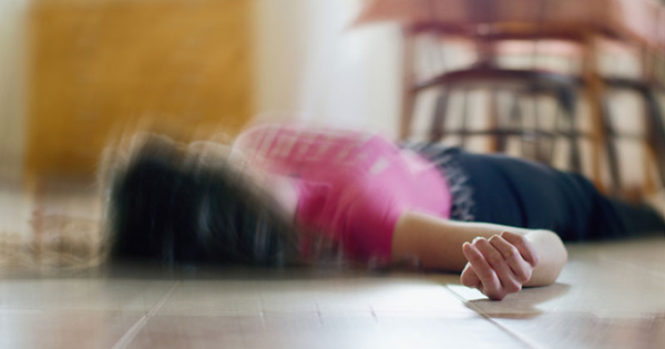 Cô gái 18 tuổi đau dữ dội lúc nửa đêm, bác sĩ cảnh báo khẩn 2 sai lầm nhiều người Việt vẫn làm