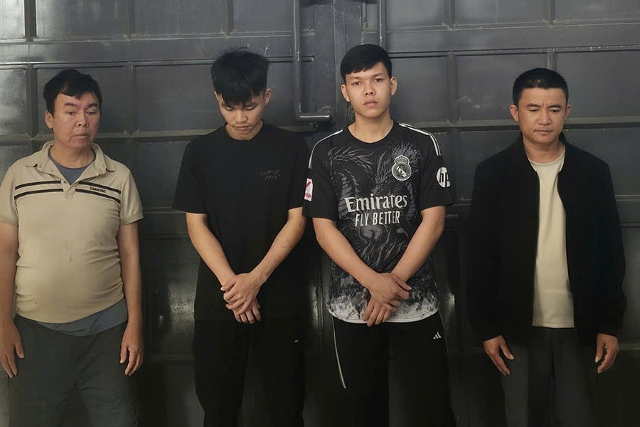 Cướp lại tiền sau khi thua bạc