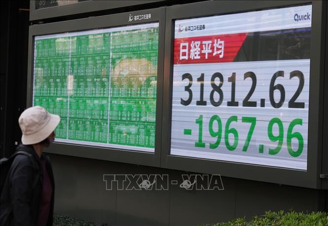 Chứng khoán 'xứ Kim chi' lao dốc gần 6% do căng thẳng Trung Đông và giá dầu tăng