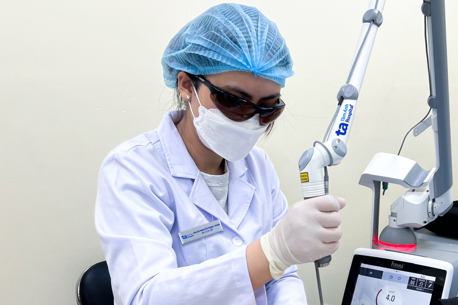 Mụn viêm 10 năm khắp cơ thể