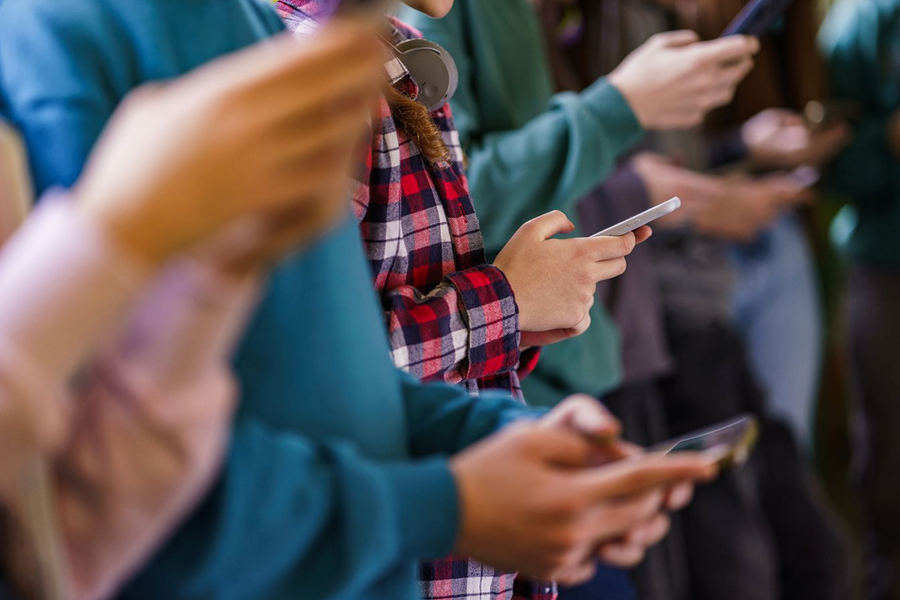 Australia buộc người dùng 'chứng minh đủ tuổi' khi truy cập phim có nội dung tình dục