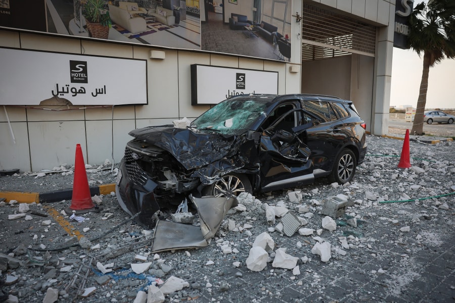 Iran tấn công cơ sở dầu mỏ Bahrain