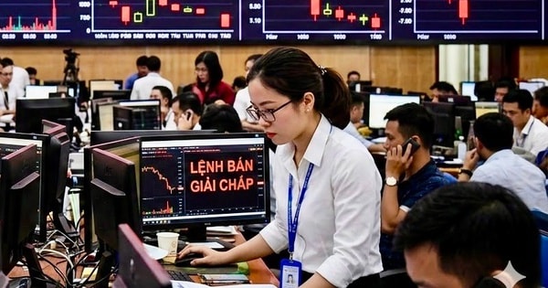 Lãnh đạo nhiều doanh nghiệp bị bán giải chấp cổ phiếu