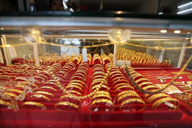 Giá vàng SJC bứt phá 1,4 triệu đồng/lượng, thế giới tăng nhẹ