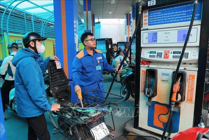 Hà Nội yêu cầu xử lý nghiêm hành vi găm hàng xăng dầu