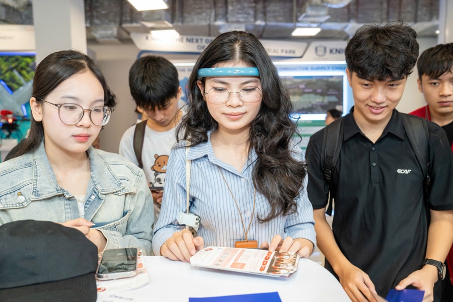 Cuộc thi Sáng kiến Khoa học mở rộng cho người Việt ở nước ngoài