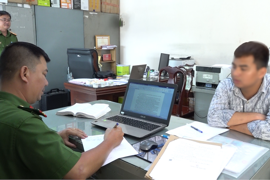 Khởi tố vụ án tàu đâm hỏng cầu Ghềnh