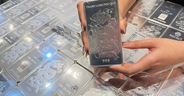 Giá bạc hôm nay 10-3: Bạc tăng vọt lên hơn 93 triệu đồng/kg