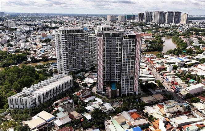 Lãi suất tăng, người mua nhà 'dè dặt'