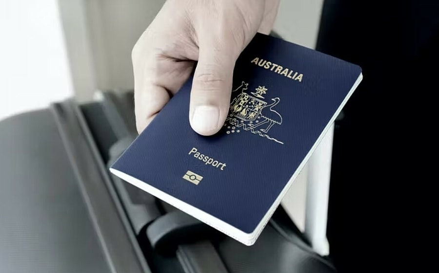 Cuốn hộ chiếu đắt nhất thế giới