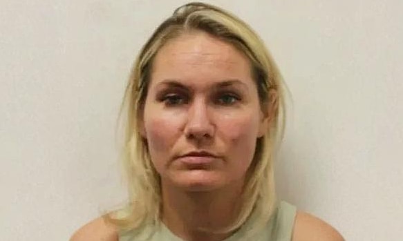 Nữ cảnh sát Anh vu cáo đồng nghiệp tấn công tình dục