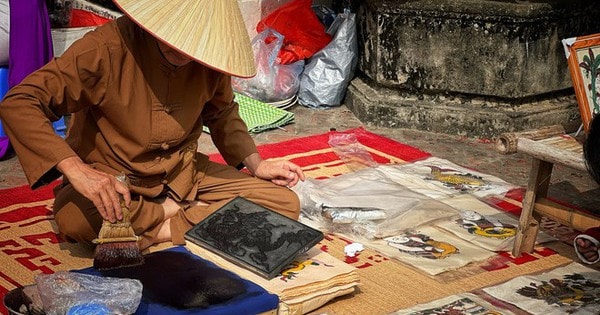 Làng tranh dân gian Đông Hồ đón nhận bằng ghi danh di sản của UNESCO