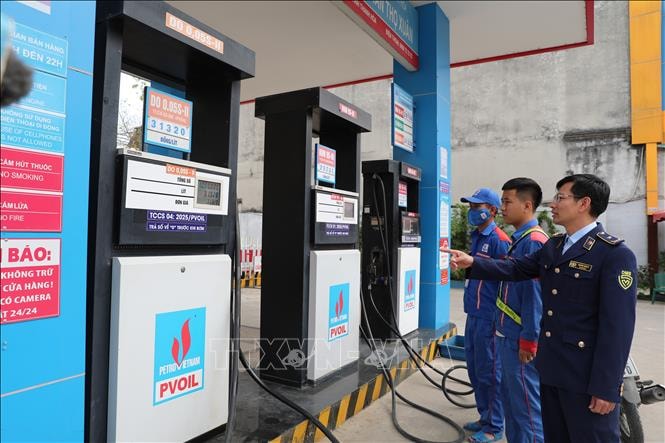 Thanh Hóa siết kiểm tra, ngăn chặn găm hàng khi giá xăng dầu biến động