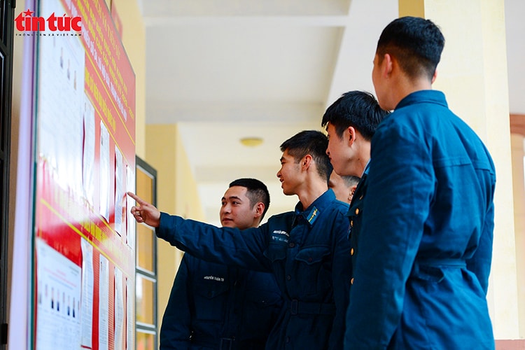 Sư đoàn 361 bảo đảm sẵn sàng chiến đấu, chuẩn bị tốt cho ngày bầu cử