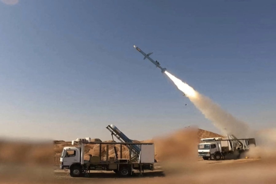 Chiến thuật thích nghi của Iran trong cuộc đấu tên lửa với Mỹ