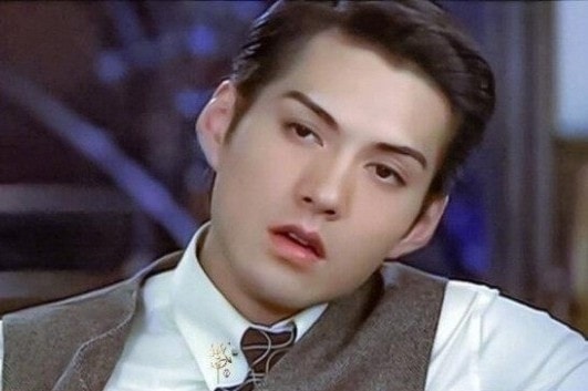 Nghiêm Khoan là ai mà gây sốt