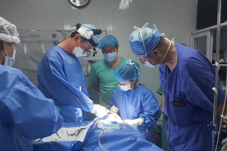 Hơn 300 trẻ em khe hở môi, vòm miệng được phẫu thuật miễn phí