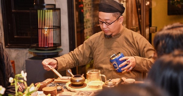 Đôi bàn tay sương giá dệt linh hồn trà Việt