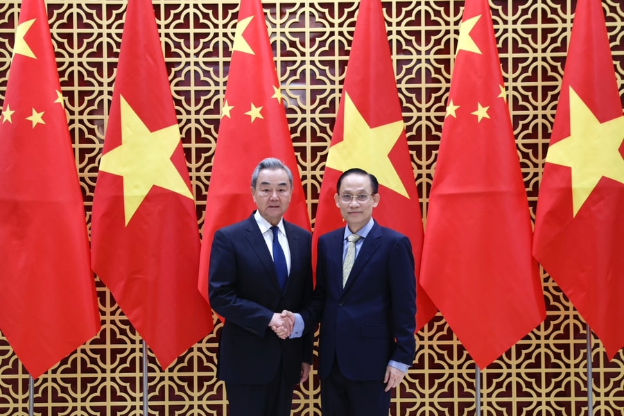 Bộ trưởng Ngoại giao Việt Nam và Trung Quốc trao đổi chiến lược
