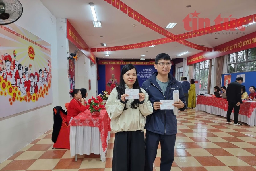 Tạo điều kiện để công nhân Khu công nghiệp đi bầu cử sớm