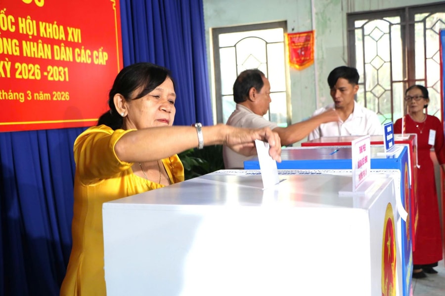 Cử tri TP Hồ Chí Minh tiếp tục gửi gắm kỳ vọng qua từng lá phiếu