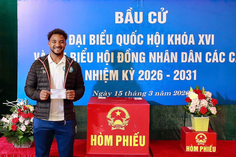 Xuân Son, Hoàng Hên đi bầu cử