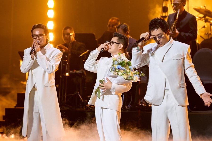 Sân khấu chung đầu tiên của Quả Dưa Hấu sau 26 năm